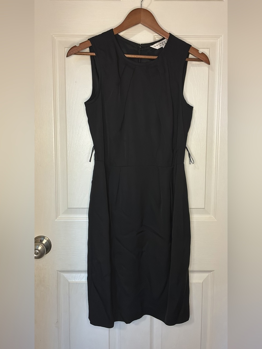 Trina Turk Black Sleeveless Sheath Dress